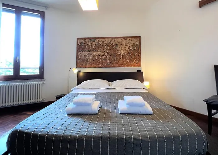 Elegant San Francesco Apartman *
